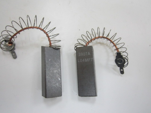 Щетки угольные для эл. двиг. (к-т) 12,5x6,3x35 мм